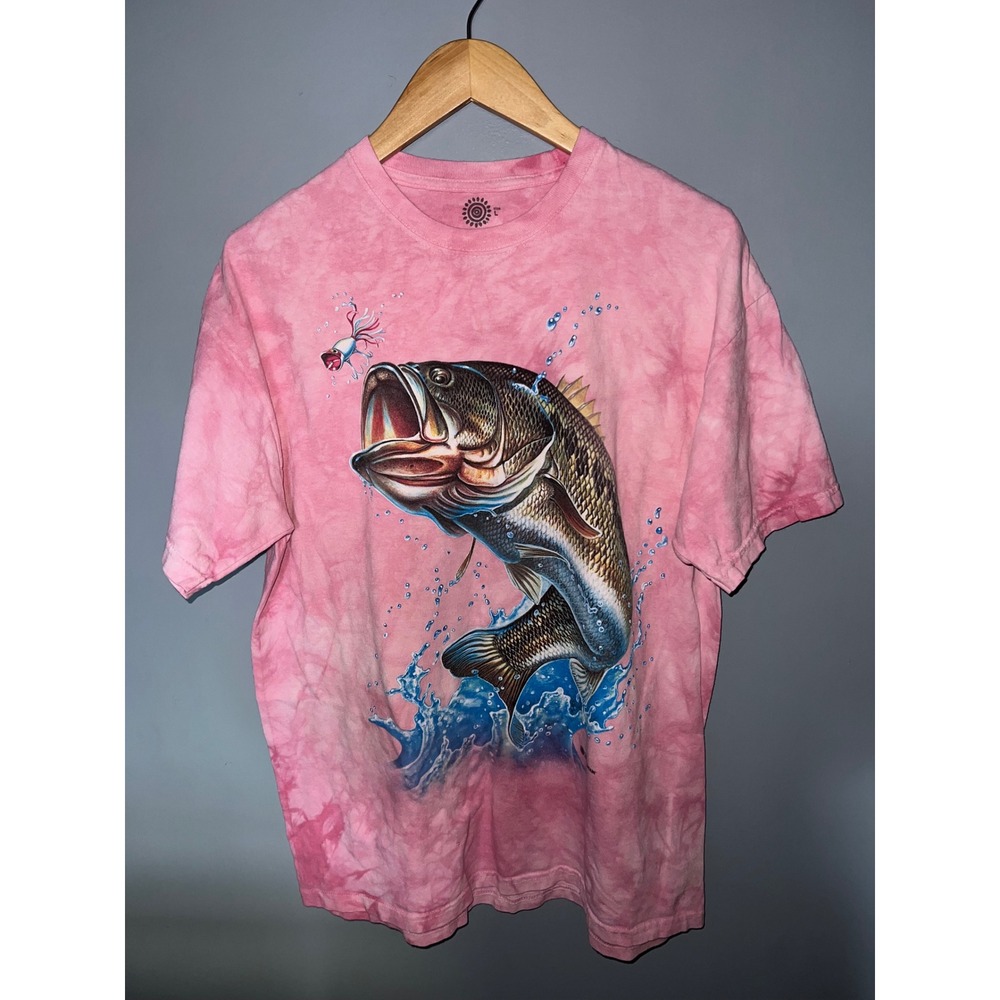 The Mountain Pink Tie Dye Largemouth Bass Fishing Graphic T-Shirt Mens Large